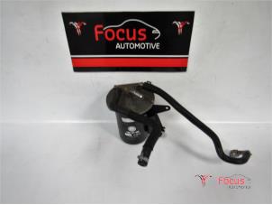 Used Fuel filter housing Volkswagen Tiguan (5N1/2) 2.0 TDI 16V 4Motion Price € 42,35 Inclusive VAT offered by Focus Automotive