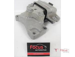 Used Gearbox mount Volkswagen Beetle (16AB) 2.0 TDI 16V Price € 36,30 Inclusive VAT offered by Focus Automotive