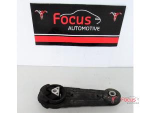 Used Gearbox mount Renault Clio III (BR/CR) 1.2 16V Tce Price € 15,00 Margin scheme offered by Focus Automotive