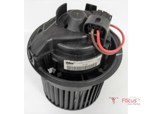 Used Heating and ventilation fan motor Renault Clio IV Estate/Grandtour (7R) 1.5 Energy dCi 90 FAP Price € 30,00 Margin scheme offered by Focus Automotive