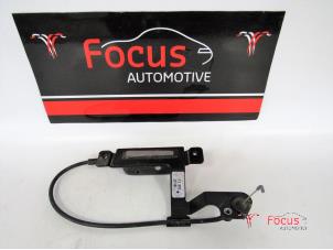Used Tank flap lock motor Volkswagen Caddy Alltrack Combi 2.0 TDI 102 Price € 24,20 Inclusive VAT offered by Focus Automotive