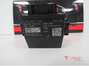 Used Computer lighting module Volkswagen Polo V (6R) 1.4 TDI 12V 105 Price € 60,50 Inclusive VAT offered by Focus Automotive