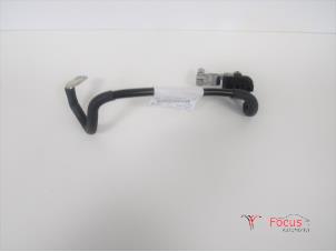 Usados Cable (varios) Volkswagen Caddy Combi IV 2.0 TDI 102 Precio € 18,15 IVA incluido ofrecido por Focus Automotive