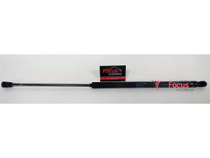 Used Rear gas strut, right Citroen C4 Picasso (UD/UE/UF) 1.6 HDiF 16V 110 Price € 10,00 Margin scheme offered by Focus Automotive