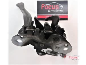 Used Bonnet lock mechanism Citroen C4 Picasso (UD/UE/UF) 1.6 HDiF 16V 110 Price € 15,00 Margin scheme offered by Focus Automotive
