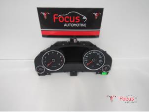 Used Instrument panel Volkswagen Touareg (7PA/PH) 3.0 V6 24V TSI Hybrid Price € 272,25 Inclusive VAT offered by Focus Automotive