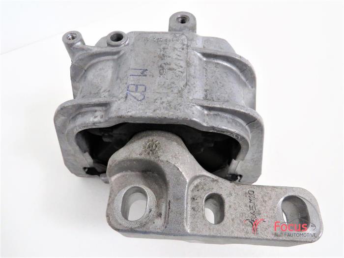 Used Engine mount Volkswagen Caddy Combi IV 1.4 TGI EcoFuel Price € 29,95 Margin scheme offered by Focus Automotive