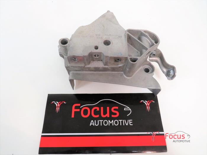 Used Engine mount Volkswagen Caddy Combi IV 1.4 TGI EcoFuel Price € 4,95 Margin scheme offered by Focus Automotive