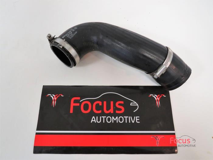 Gebrauchte Intercooler Schlauch Volkswagen Tiguan (AD1) 2.0 TSI 16V 4Motion Preis € 30,25 Mit Mehrwertsteuer angeboten von Focus Automotive