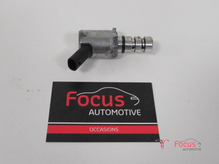 Usados Interruptor bomba de aceite Volkswagen Golf VII (AUA) 1.4 GTE 16V Precio € 24,20 IVA incluido ofrecido por Focus Automotive