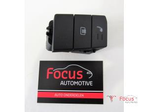 Used Switch (miscellaneous) Volkswagen Up! (121) 1.0 12V 60 Price € 12,10 Inclusive VAT offered by Focus Automotive
