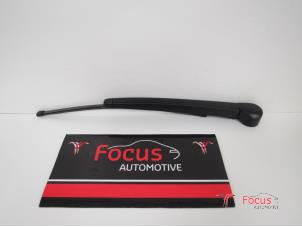 Used Rear wiper arm Volkswagen Tiguan (AD1) 2.0 TSI 16V 4Motion Price € 42,35 Inclusive VAT offered by Focus Automotive