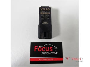Used Glow plug relay Volkswagen Amarok 2.0 BiTDI 16V 163 4Motion Price € 7,20 Inclusive VAT offered by Focus Automotive