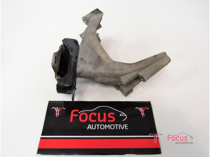 Usagé Support moteur Volkswagen Amarok 2.0 BiTDI 16V 163 4Motion Prix € 36,30 Prix TTC proposé par Focus Automotive