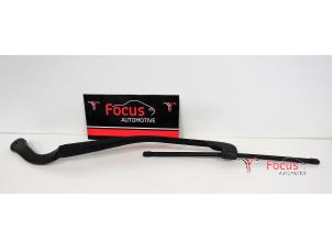 Used Front wiper arm BMW 3 serie (E90) 318d 16V Price € 12,95 Margin scheme offered by Focus Automotive