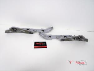 Used Boot lid hinge BMW 3 serie (E90) 318i 16V Price € 20,00 Margin scheme offered by Focus Automotive