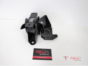 Usagé Support boîte de vitesse Kia Picanto (TA) 1.0 12V Prix € 12,95 Règlement à la marge proposé par Focus Automotive