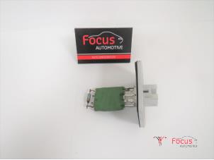 Used Heater resistor Toyota Yaris (P1) 1.0 16V VVT-i Price € 15,00 Margin scheme offered by Focus Automotive