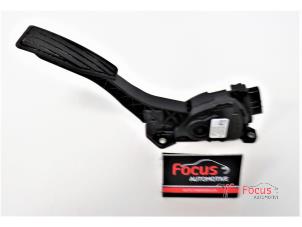 Używane Czujnik polozenia pedalu gazu Nissan Pixo (D31S) 1.0 12V Cena € 17,50 Procedura marży oferowane przez Focus Automotive
