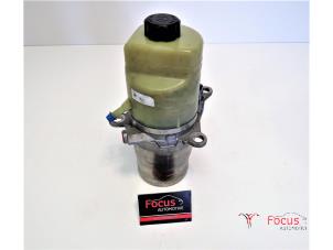 Używane Pompa wspomagania kierownicy Ford Focus C-Max 1.8 TDCi 16V Cena € 75,00 Procedura marży oferowane przez Focus Automotive