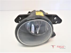 Used Fog light, front right Mercedes B (W245,242) 1.5 B-160 16V Price € 15,00 Margin scheme offered by Focus Automotive