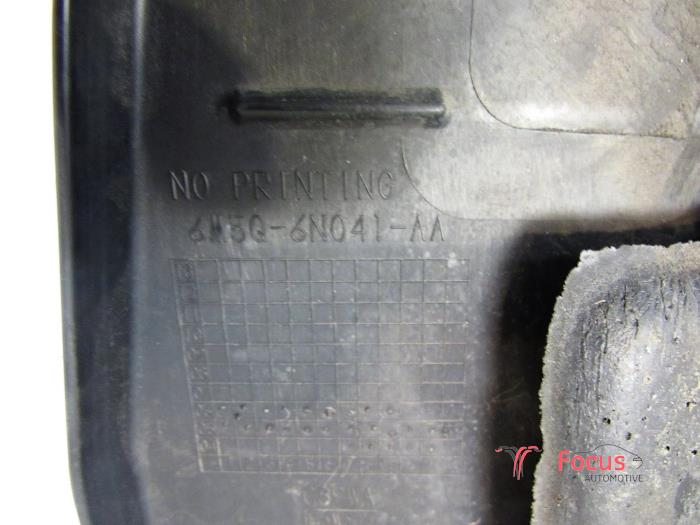 Abdeckblech Motor van een Ford Focus C-Max 1.8 TDCi 16V 2006
