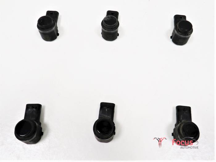 Usados Sensor PDC Volkswagen Golf VI (5K1) 2.0 TDI 16V Precio € 36,30 IVA incluido ofrecido por Focus Automotive