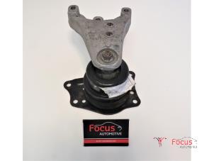 Used Engine mount Seat Ibiza IV (6J5) 1.4 TDI Price € 15,00 Margin scheme offered by Focus Automotive