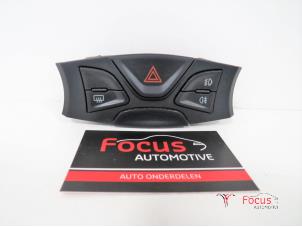 Używane Przelacznik swiatel awaryjnych Ford Ka II 1.3 TDCi 16V Cena € 10,00 Procedura marży oferowane przez Focus Automotive