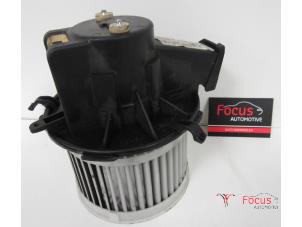 Używane Silnik wentylatora nagrzewnicy Ford Ka II 1.3 TDCi 16V Cena € 17,50 Procedura marży oferowane przez Focus Automotive