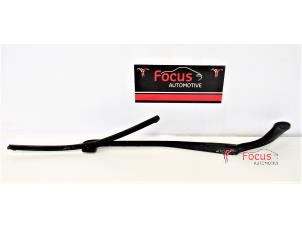 Used Front wiper arm BMW 3 serie (E90) 318d 16V Price € 12,95 Margin scheme offered by Focus Automotive