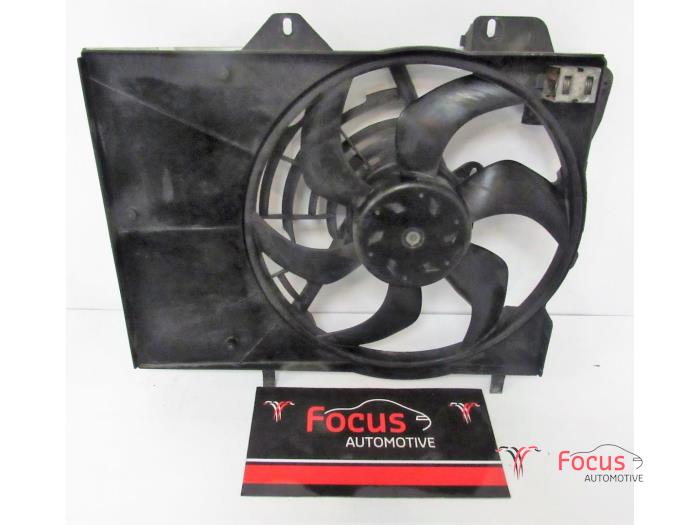 Fan motor from a Citroën C3 Picasso (SH) 1.6 HDi 90 2012