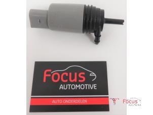 Used Front windscreen washer jet BMW 3 serie (E90) 318d 16V Price € 15,00 Margin scheme offered by Focus Automotive