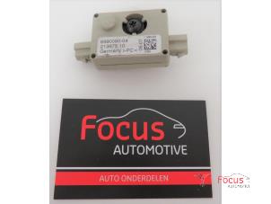 Używane Wzmacniacz anteny BMW 3 serie (E90) 318d 16V Cena € 25,00 Procedura marży oferowane przez Focus Automotive