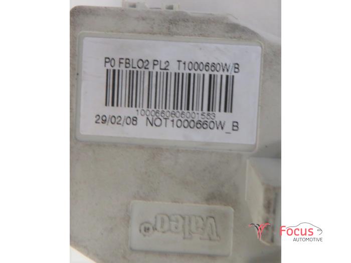 Heater resistor from a BMW 3 serie (E90) 318d 16V 2007