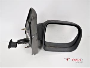 Gebrauchte Außenspiegel rechts Nissan Kubistar (F10/F11) 1.5 dCi 65 Preis € 25,00 Margenregelung angeboten von Focus Automotive