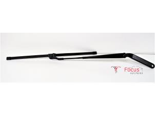 Used Front wiper arm BMW X5 (E70) xDrive 35d 3.0 24V Price € 14,95 Margin scheme offered by Focus Automotive