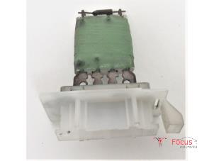 Used Heater resistor Volkswagen Caddy III (2KA,2KH,2CA,2CH) 2.0 SDI Price € 15,00 Margin scheme offered by Focus Automotive