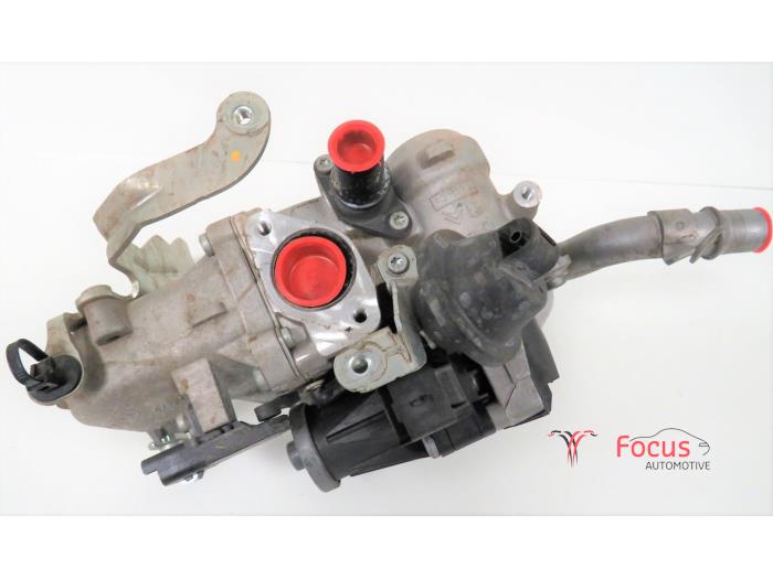 EGR valve from a Peugeot 5008 I (0A/0E) 1.6 HDiF 16V 2011
