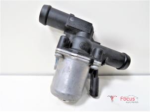 Used Electric heater valve BMW 1 serie (F20) 116d 1.6 16V Efficient Dynamics Price € 25,00 Margin scheme offered by Focus Automotive