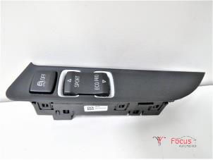 Usados Interruptor ASR BMW 1 serie (F20) 116d 1.6 16V Efficient Dynamics Precio € 35,00 Norma de margen ofrecido por Focus Automotive