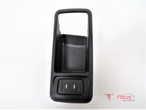 Usados Interruptor de ventanilla eléctrica Ford Focus 2 1.8 TDCi 16V Precio € 10,00 Norma de margen ofrecido por Focus Automotive