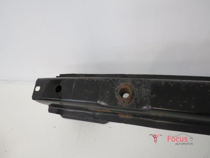 Rear bumper frame from a Ford Focus 2 1.8 TDCi 16V 2008