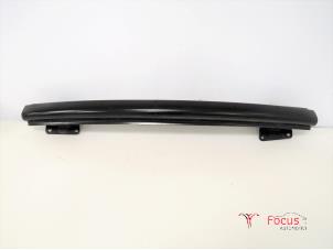 Used Front bumper frame Volkswagen Polo IV (9N1/2/3) 1.2 Price € 15,00 Margin scheme offered by Focus Automotive