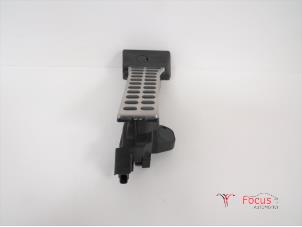 Used Throttle pedal position sensor Kia Sportage (QL) 2.0 CRDi 185 16V VGT 4x4 Price € 50,00 Margin scheme offered by Focus Automotive