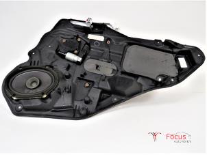 Używane Mechanizm szyby prawej tylnej wersja 4-drzwiowa Mazda 6 Sportbreak (GY19/89) 2.0 CiDT HP 16V Cena € 35,00 Procedura marży oferowane przez Focus Automotive