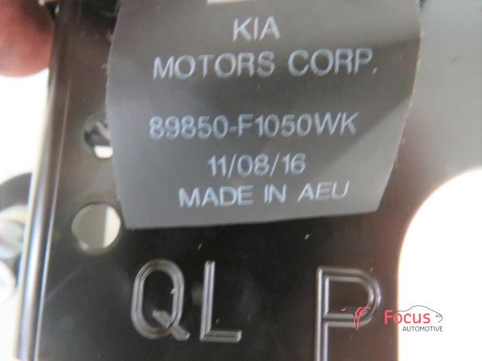 Ceinture de sécurité arrière centre d'un Kia Sportage (QL) 2.0 CRDi 185 16V VGT 4x4 2016