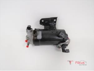 Usagé Boîtier de filtre carburant Kia Sportage (QL) 2.0 CRDi 185 16V VGT 4x4 Prix € 35,00 Règlement à la marge proposé par Focus Automotive