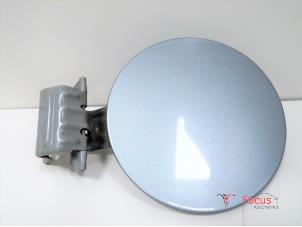 Used Tank cap cover Toyota Yaris II (P9) 1.3 16V VVT-i Price € 20,00 Margin scheme offered by Focus Automotive