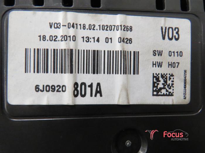 Panel de instrumentación de un Seat Ibiza IV SC (6J1) 1.4 TDI 2010